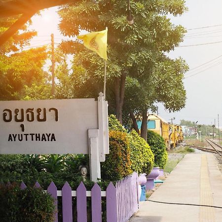 Oyo 465 Krung Kao Traveller Lodge Phra Nakhon Si Ayutthaya Dış mekan fotoğraf
