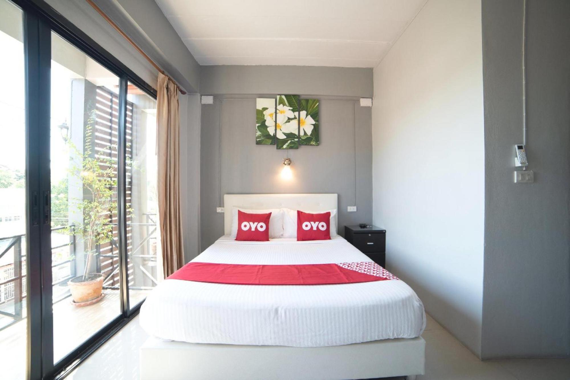 Oyo 465 Krung Kao Traveller Lodge Phra Nakhon Si Ayutthaya Dış mekan fotoğraf